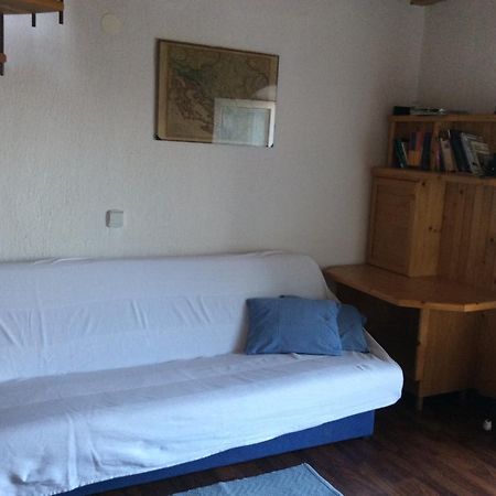 Apartman Ustrine Dış mekan fotoğraf