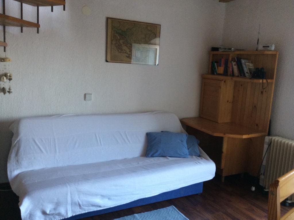 Apartman Ustrine Dış mekan fotoğraf
