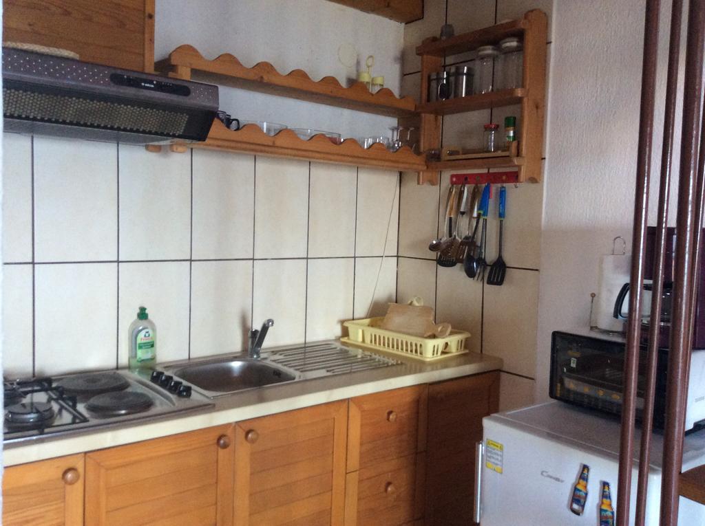 Apartman Ustrine Dış mekan fotoğraf